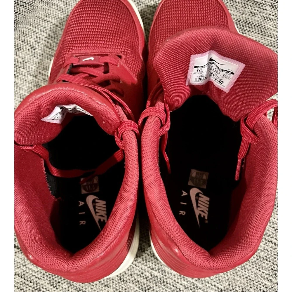 Nike Air Entertrainer Mens 11.5 Gym Red Sail Cross Training Shoes 819854-600 EUC